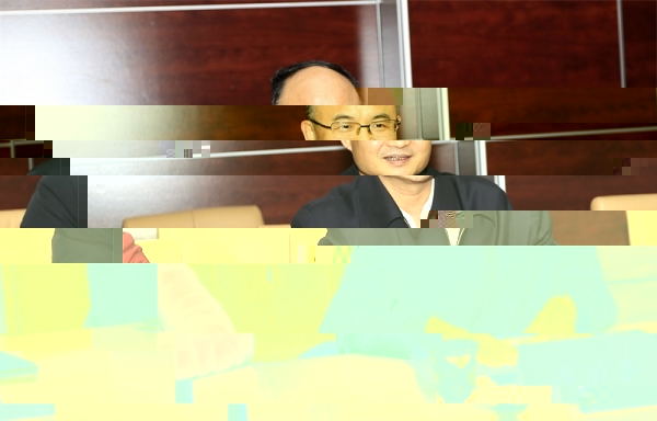 _J8W3124.JPG